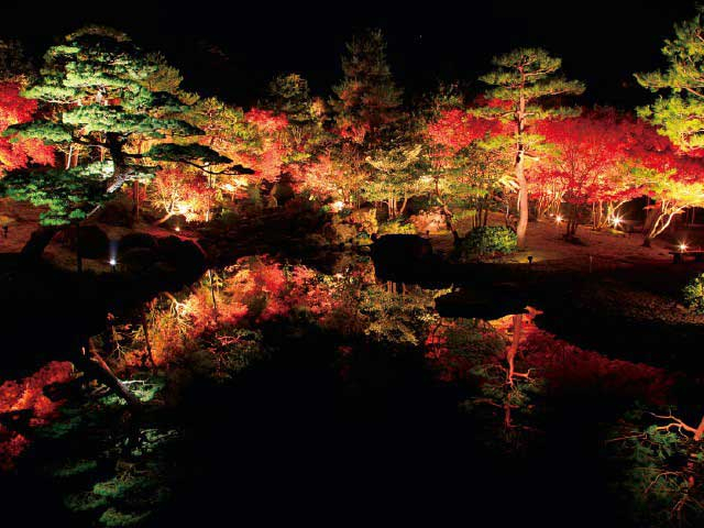 日本庭園由志園