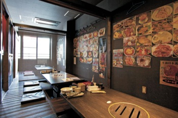 新鮮な活イカを焼きながらいただく「居酒屋いか太郎 本店」