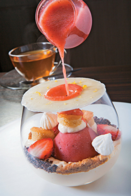 糖度の高い完熟イチゴを使ったイチゴスイーツ専門店「はこだて恋いちご洋菓子店」