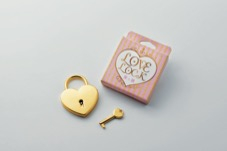 もいわ山山頂展望台必見のスポット「幸せの鐘」