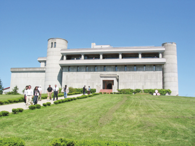 池田ワイン城 <ワイン工場>