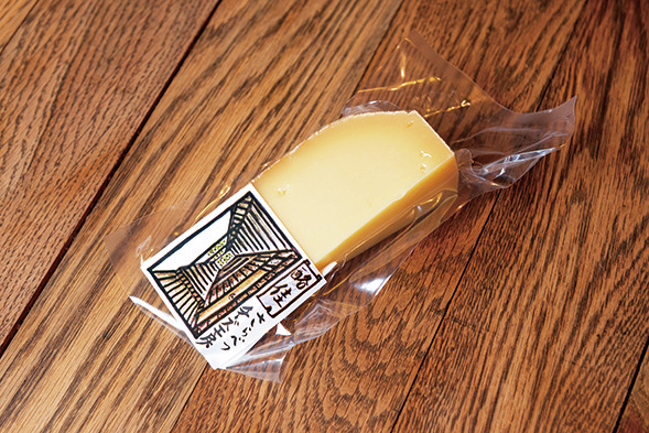 【十勝×チーズ料理】さらべつチーズ工房の極上チーズ使用石釜で焼き上げる本格派ピッツァ「ピッツェリア Tuka」