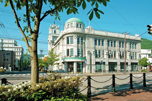 歴史的建造物で飲む香り高い一杯「cafe Drip Drop」