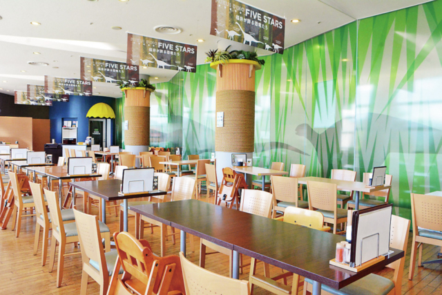 恐竜博物館内のレストランはランチにぴったり!恐竜モチーフメニューに大注目