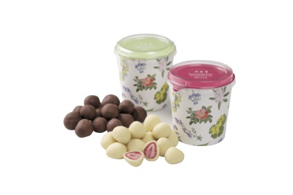 【北海道土産×六花亭】ストロベリーチョコ