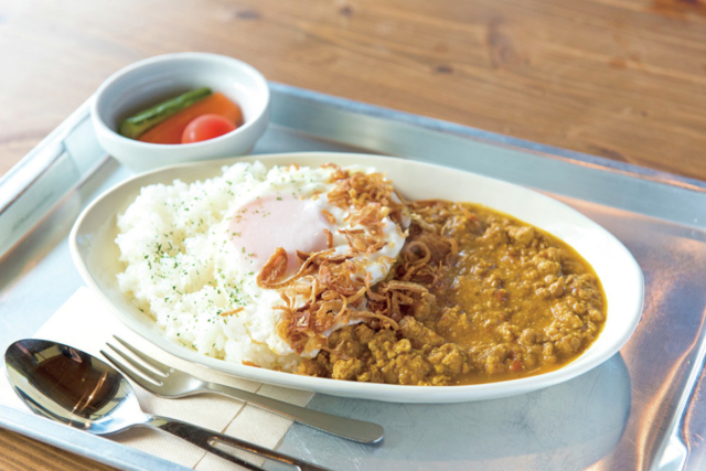 【十勝×カフェ】日高山脈が見える丘に建つ畑に囲まれた一軒家カフェ「パンカフェ しんしん」