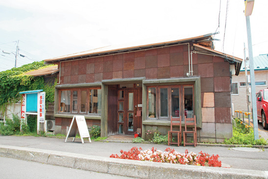 南部坂沿いでコーヒーと手作りスイーツを「café D'ici」