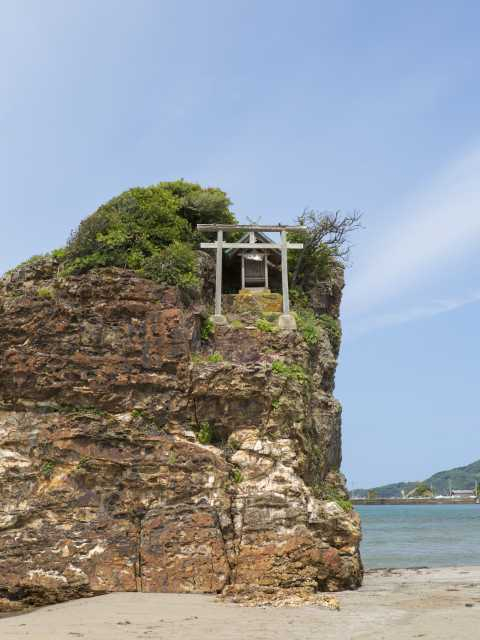 【出雲エリアのおすすめ観光スポット】年に一度、全国の神様が上陸する浜「稲佐の浜」