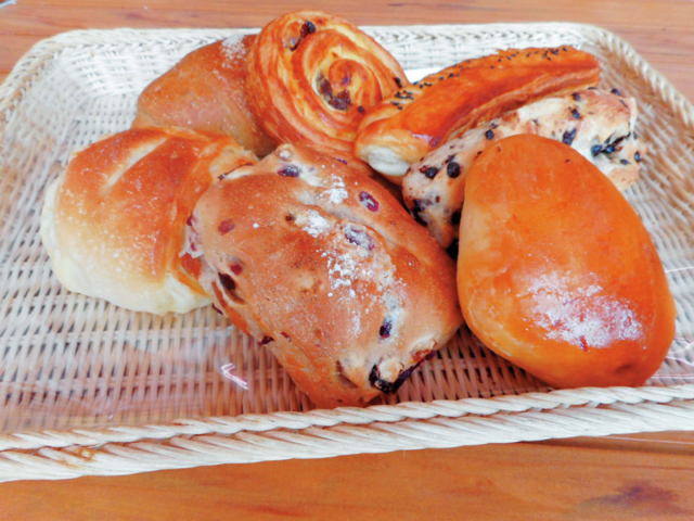 【名物グルメ×札幌周辺の道の駅】オリジナルジェラートや焼きたてパンが人気「あかいがわ」