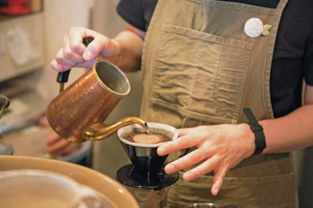 南部坂沿いでコーヒーと手作りスイーツを「café D'ici」