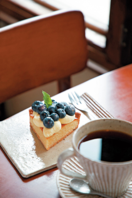 南部坂沿いでコーヒーと手作りスイーツを「café D'ici」
