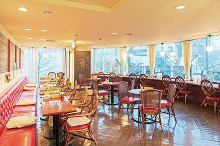 【十勝×チーズ料理】十勝産10種の野菜とラクレットチーズ3種を食べ比べ「チーズカフェ バイ ミリオンサンテ 藤丸店」