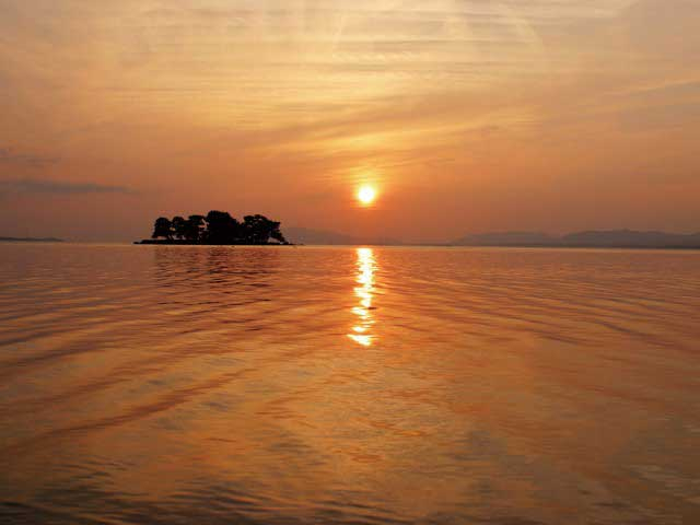 宍道湖夕日ビュースポット