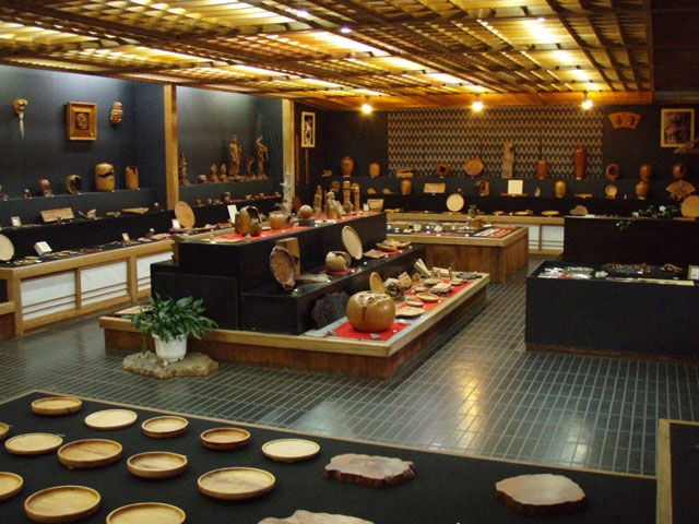 【屋久島の体験スポット】杉の舎本店