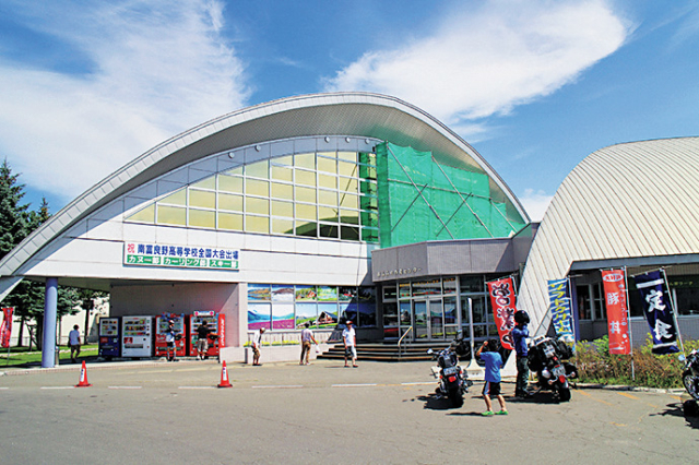 【札幌周辺の道の駅】木工芸品や農産加工品など地場産品を販売「南ふらの」