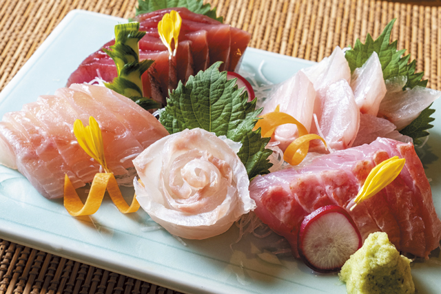 下田産地アジのなめろうをアツアツの石鍋で!「閃味処 料磨」