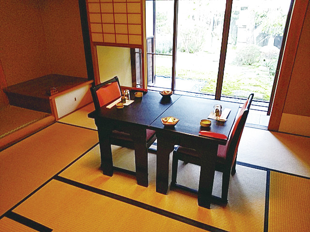 富山湾の宝石 白エビ