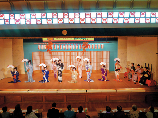 ちょっと寄り道…「熱海芸妓見番歌舞練場」でお座敷文化に触れる