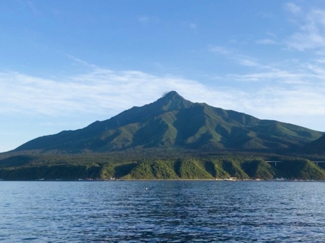 360度パノラマ絶景が待っている！ 北海道・利尻島で涼しい夏と海の幸を満喫