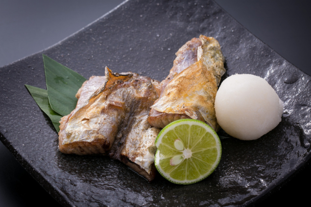 厳選カツオの極上タタキ「土佐料理 司高知本店」