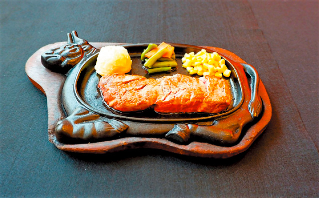 【沖縄のおすすめステーキの店】アメリカンスタイルでボリューム満点「ステーキハウス88 国際通り店」