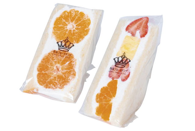 【熱海の駅前商店街&駅チカの食べ歩きスポット】熱海フルーツキング 平和通り店