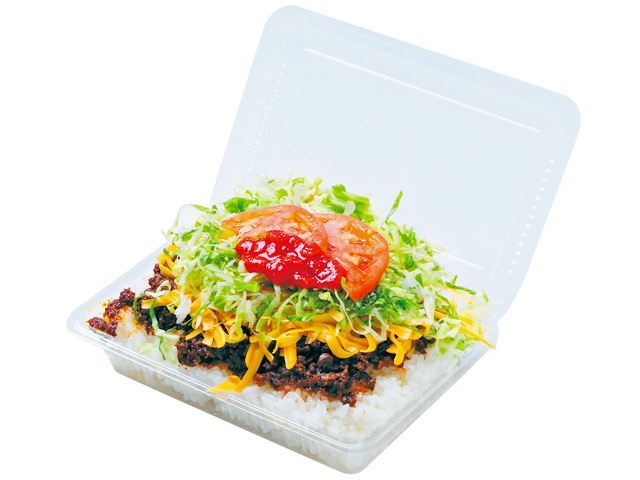 タコライスの元祖ならではの大容量サイズに大満足「KING TACOS」