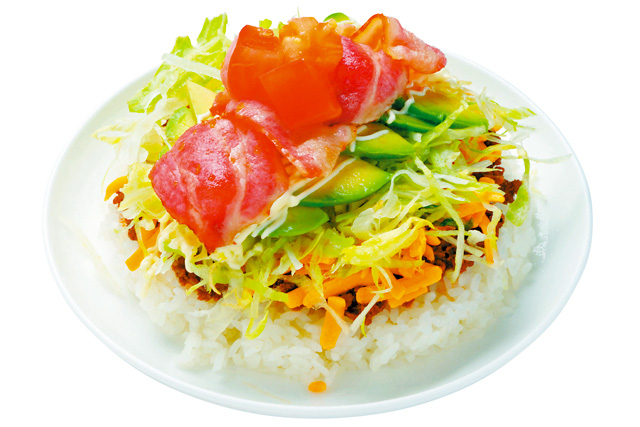 個性的なトッピングのタコライスに興味津々「RuLer’s TACORiCE」