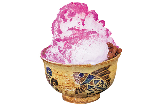 金時豆と紅いもアイスの相性が◎「鶴亀堂ぜんざい」