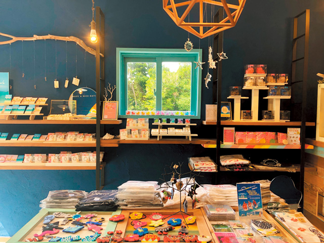 自然の甘さを生かしたすっきり味のスムージー「okinawasun」