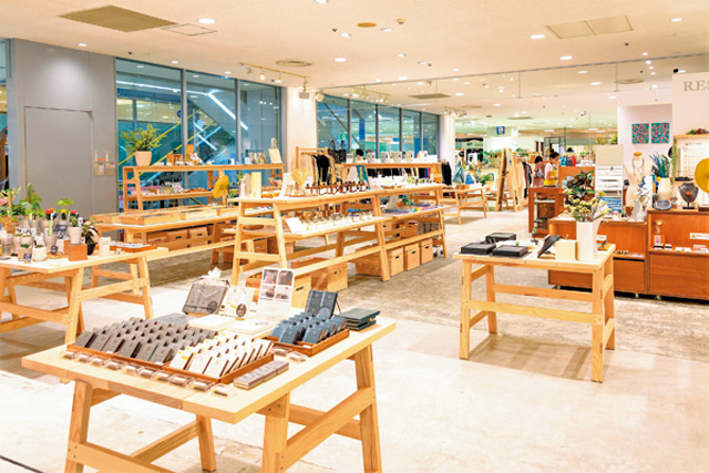 “沖縄発のいいモノ”が勢ぞろい「樂園百貨店」