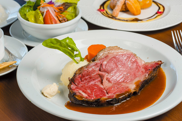 沖縄でステーキを食べるならオススメの店はここ!人気の店をチェックしよう