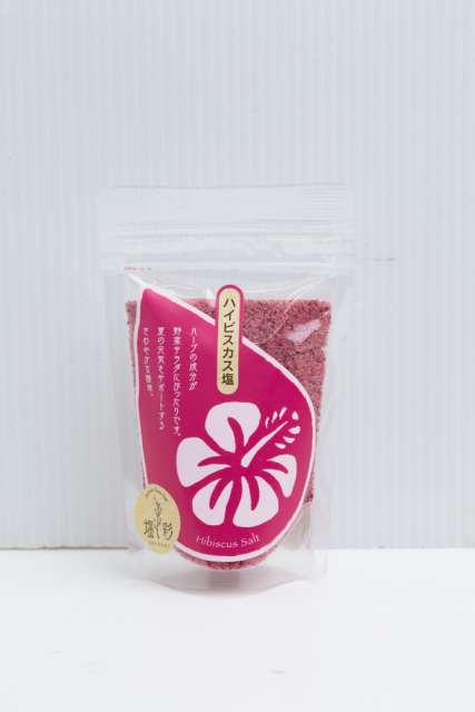 【沖縄のおすすめ手土産】本部町の特産品がぎっしり「もとぶかりゆし市場」