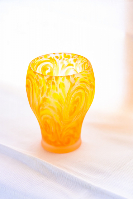 【沖縄土産×紅型】鮮やかな色のグラス「うずマンゴー丸口 ロック」