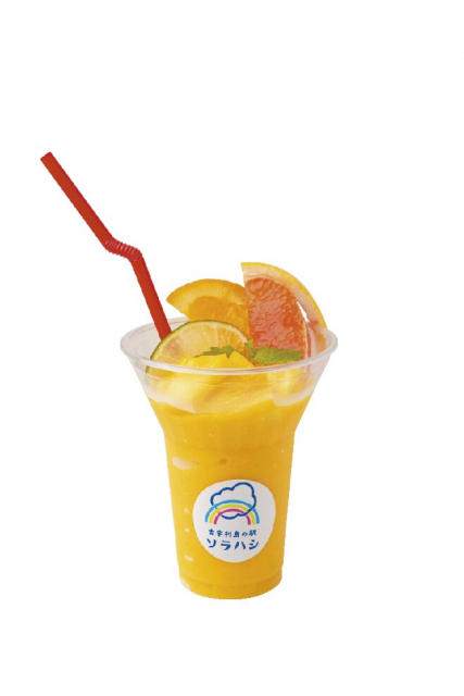 【古宇利島×みやげ】島の特産品やグルメが楽しめる「古宇利島の駅 ソラハシ」