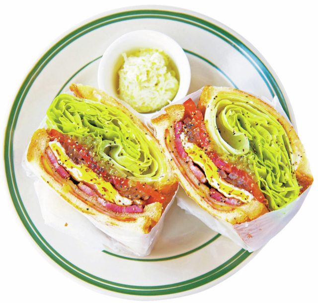 できたて&ボリューム満点がうれしい「THE BROS Sandwich Stand」