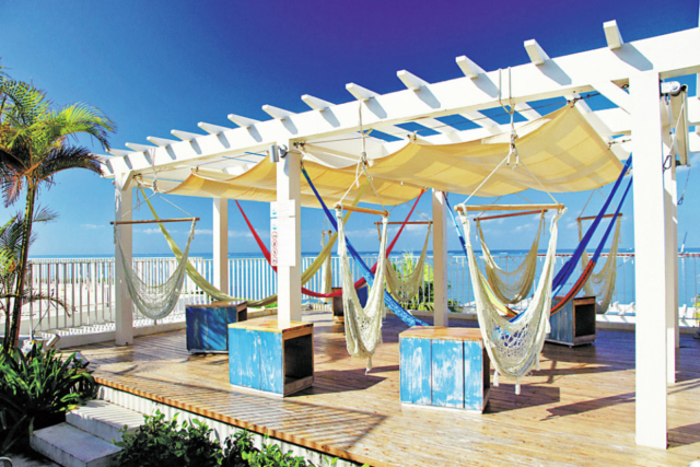 【ウミカジテラスのカフェ&食事スポット第4位】ハンモックに揺られて楽しむメキシコ料理「HAMMOCK CAFE LA ISLA」