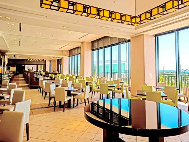 沖縄のおすすめモーニングスポット20. オーシャンビューレストラン レイール(糸満市)