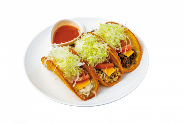 タコスは1皿3個入り具の組み合わせは自由「チャーリー多幸寿 アベニュー店」