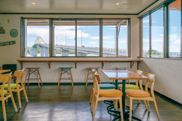 伊江島の城山をイメージしたデラックス級「松田商店」