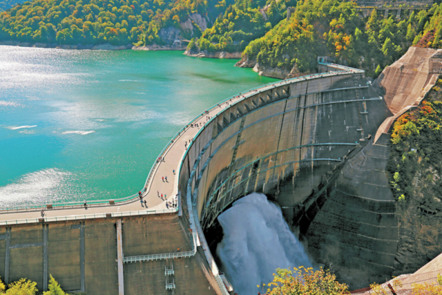 黒部ダム・黒部湖