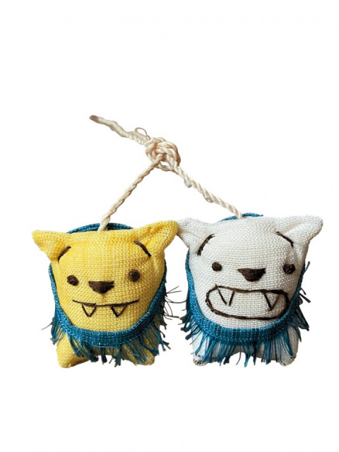 沖縄の工芸品を幅広く扱う「琉球民芸ギャラリー鍵石 久茂地店」