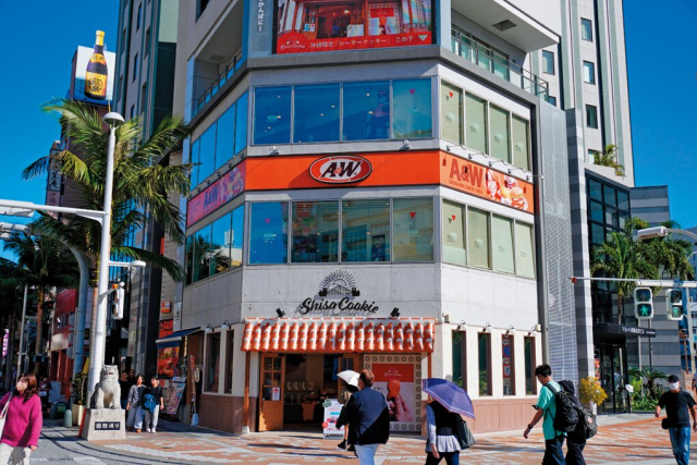 朝からかぶりつきたい「エンダー」のバーガー「A&W 国際通り松尾店」