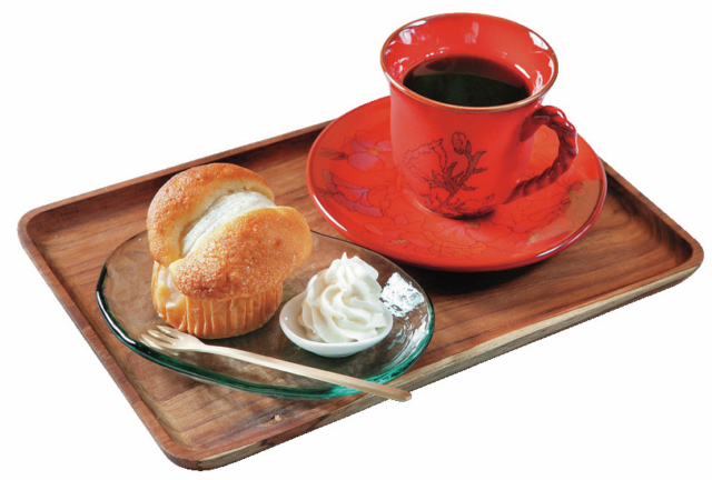 豊かな緑の中に佇むかわいいカフェ「C's Cafe」