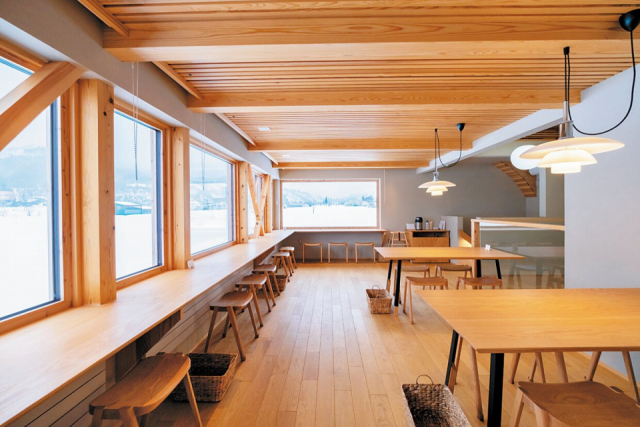 塩沢産コシヒカリの 塩むすび専門店「FARM FRONT SEKI NOEN 」<南魚沼>