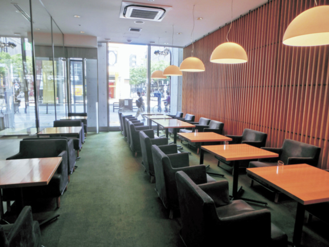 老舗の趣の中で上質な時間を過ごす「鈴懸本店」