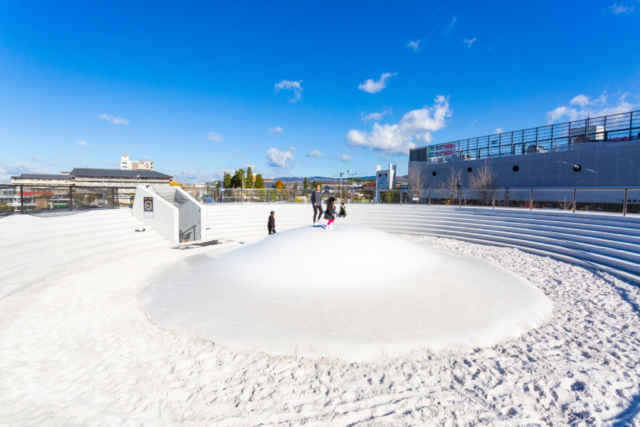 【関西の子供の遊び場】駅前にタダ遊びできるスポットが満載!「天理駅前広場コフフン」(奈良県)