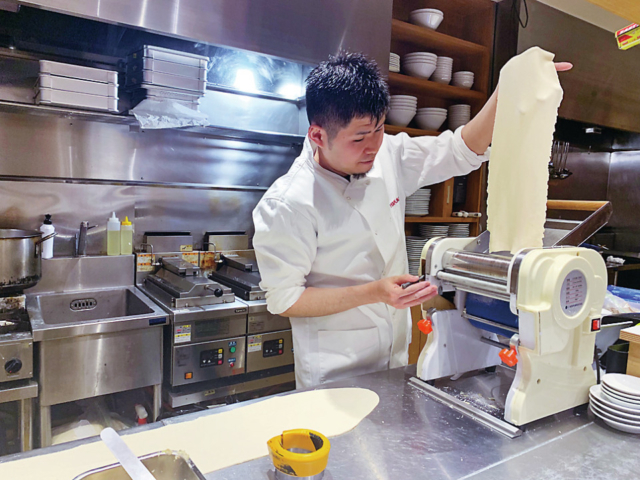 挽きたて 延ばしたて できたての餃子「餃子のラスベガス」