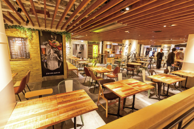 【梅田のフードホール】EST FOODHALL(EST)