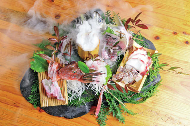 フレンチ出身のシェフが手がける料理は味も見ためもセンス抜群「活海酒」